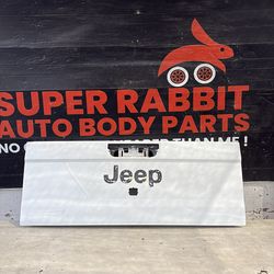 2020 Gladiator tailgate Shell OEM 2026