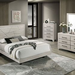 Brand New Elegant Design Queen Bed Set 