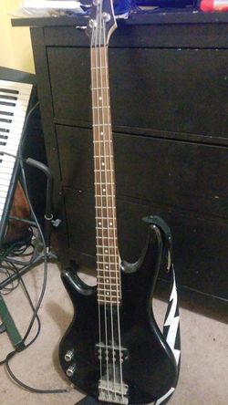 Ibanez LEFT-HANDED Bass