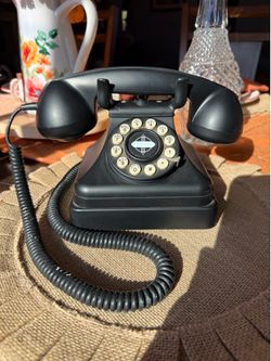 Crosley Model CR62 Kettle Classic Corded Desk Phone Black