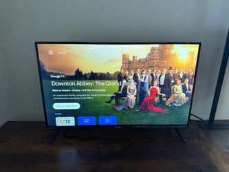 Hisense 32 inch monitor