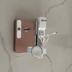  Belkin iPhone And Apple Watch Stand