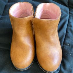 Booties Size 6c