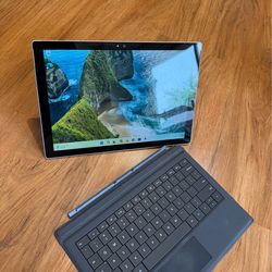 Microsoft Surface Pro 4 core i7 6th gen 8GB Ram 256GB SSD Windows 11 Pro 14” UHD Screen Laptop/Tablet with charger in Excellent Working condition!!!! 
