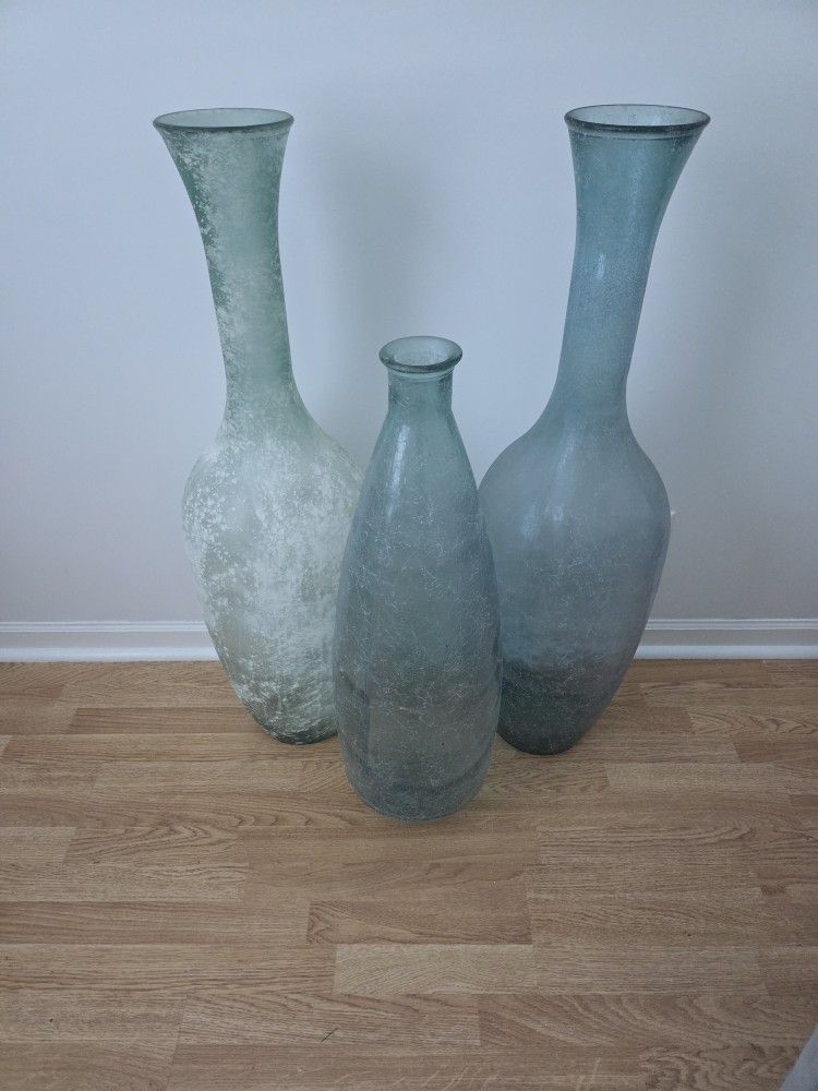 3 Glass Vases