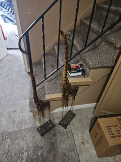 Giraffe decor