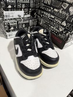 Nike Dunk Pandas