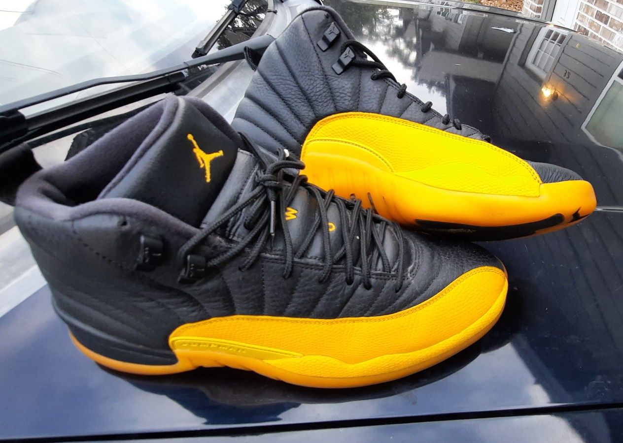 Men's Air Jordan 12 "University Gold" Size 10.5