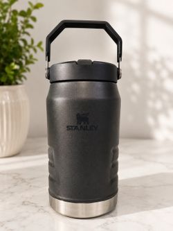 Stanley 64 oz