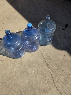 5 Gal Containers