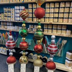 Christmas Decor// Indoor Or Outdoor