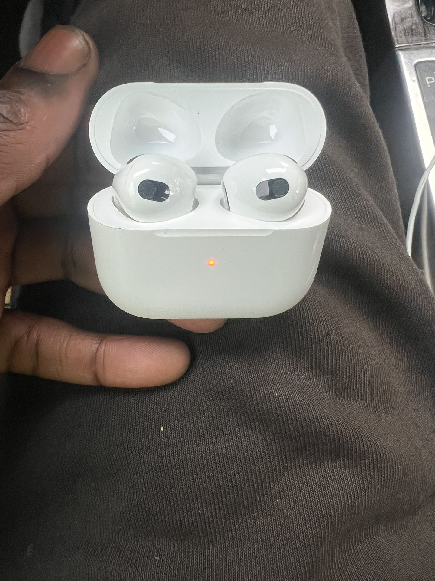 Airpods (3rd Generation) 2 for 100