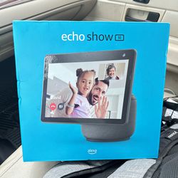 Echo Show 10 (3rd Gen) HD smart Display with Motion and Alexa - Charcoal