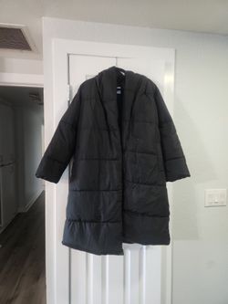 Black Water Resistant Long Old Navy Puffer Coat Size Medium Petite 