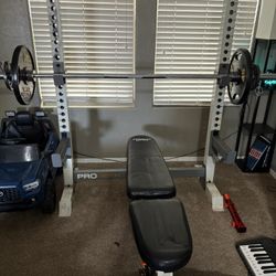 Weight Lifting Equipment 