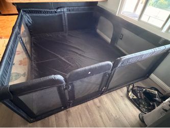 Playpen w/door 79inx71in