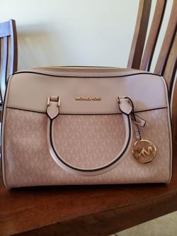 Michael kors satchel