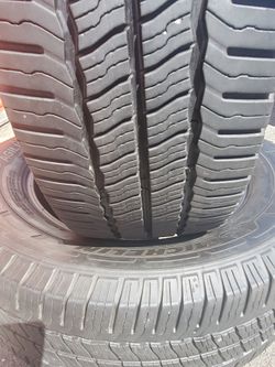 Michelin set of (2) LT275/65R20