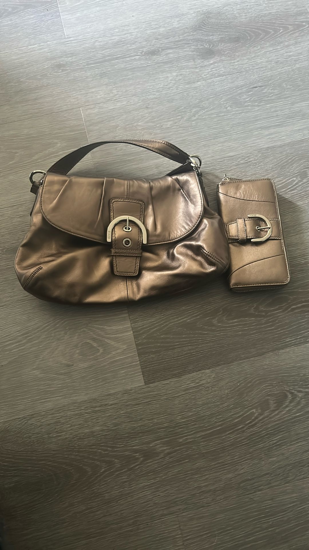 Women’s Coach Purse & Wallet