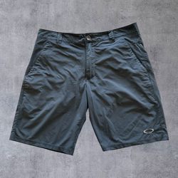 Oakley Men's Take Pro Golf Shorts Gray Stretch Performance Hybrid Size 33
