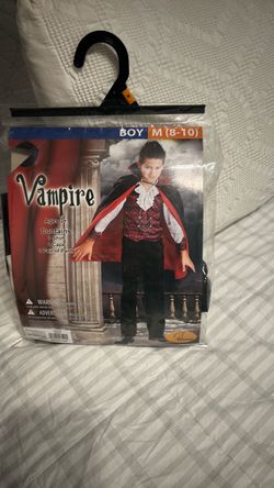Vampire costume for boy ( M 8-10)