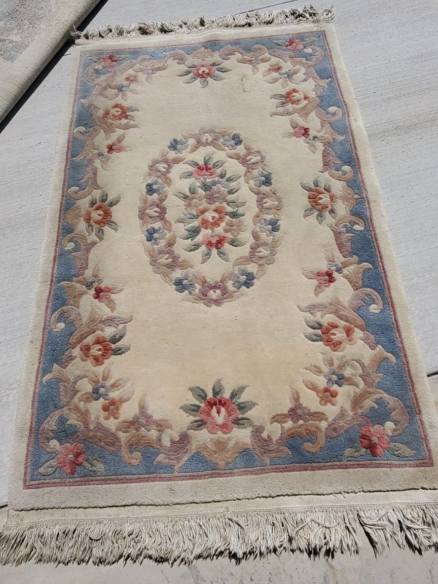 Area Rug 42" X 72"