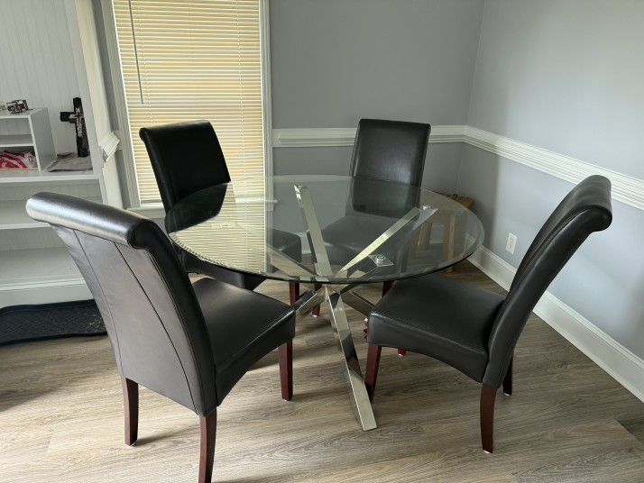 Kitchen Table And Chairs