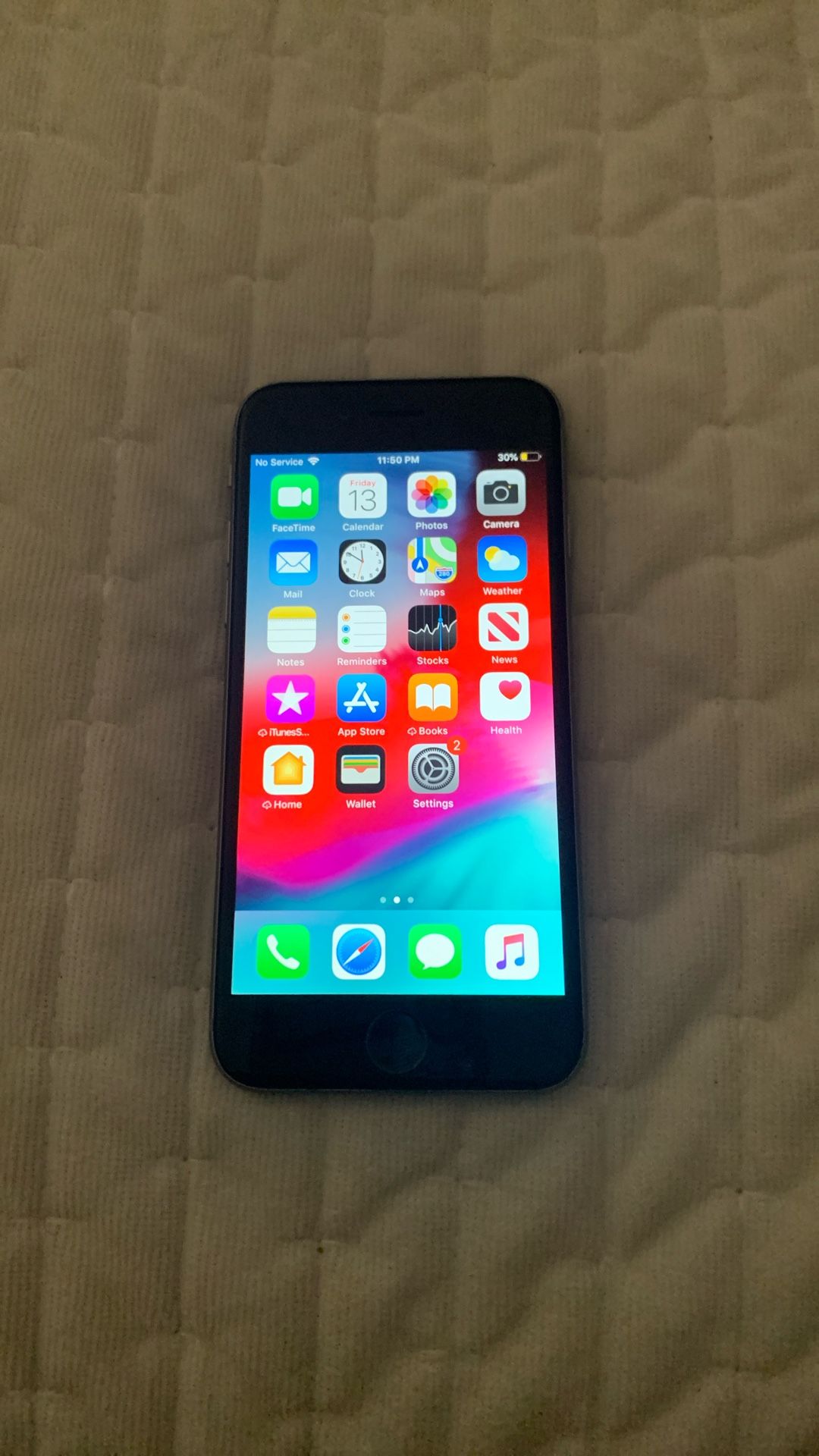 iPhone 6s (Description For More Details!)