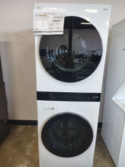 LG electric washer and dryer tower