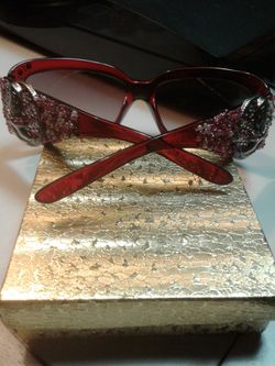 Ladies sunglasses