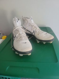 Size 10 Nike Cleats 