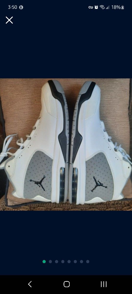 JORDAN SIZE 10 SHOES!!