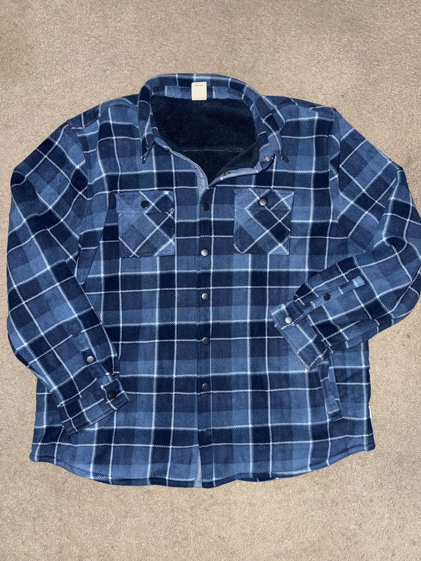 Men’s 3x Jacket Fleece/sherpa Lining. Only Worn Twice. Like New! Great Quality Will Keep You Warm!!