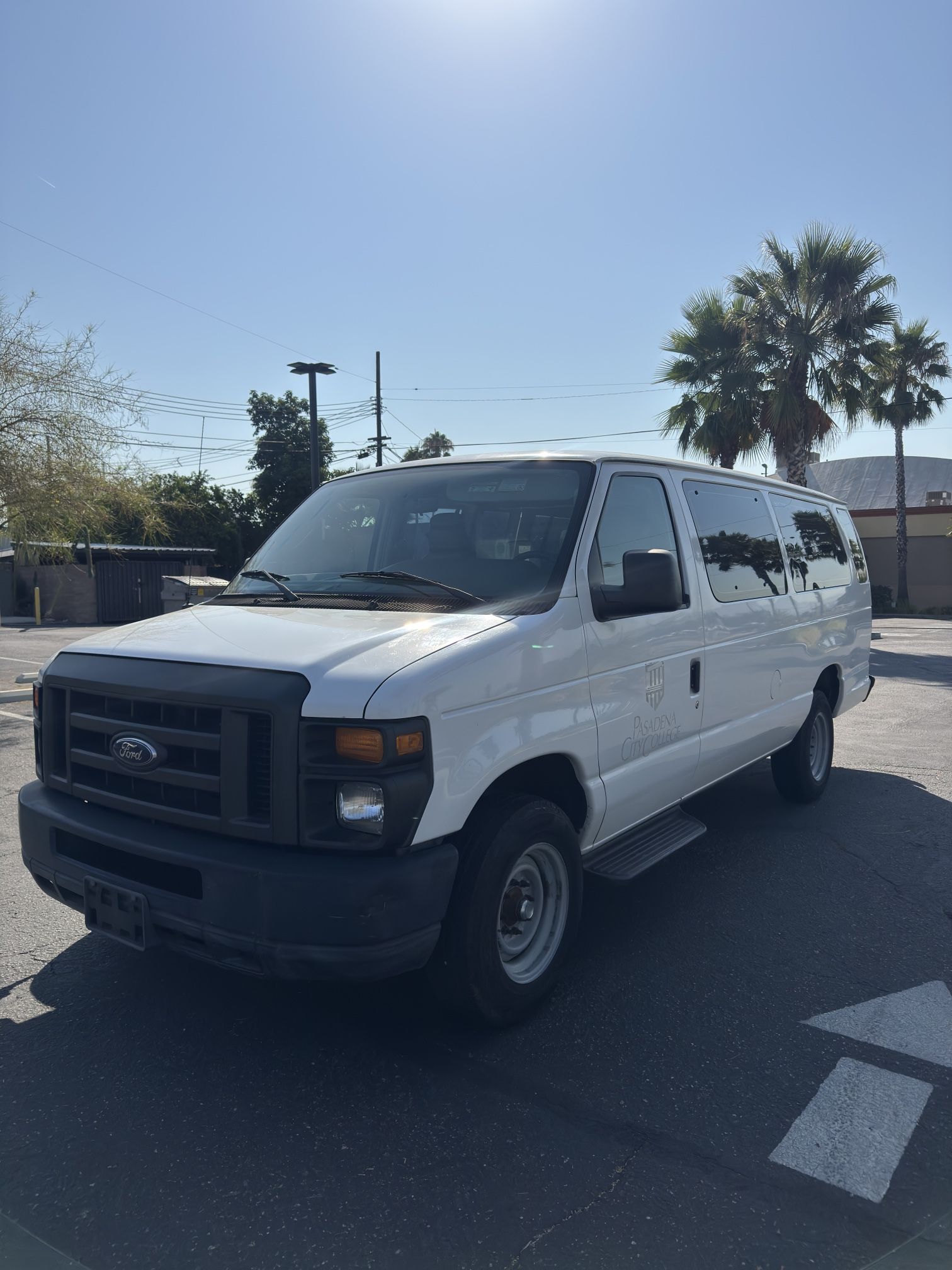 2012 Ford E-350