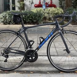 Giant Road Bike Carbon Fiber 