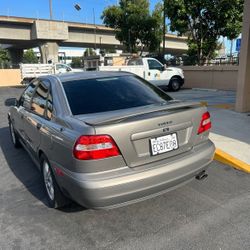 2004 Volvo S40