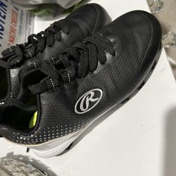 Like New Baseball Youth Cleats