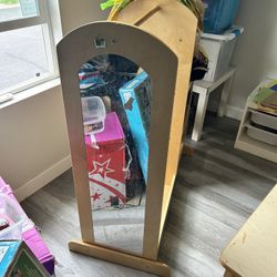 Daycare Dress Up Center 