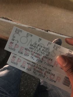 2 Drake tickets. 300 each. Center stage front row