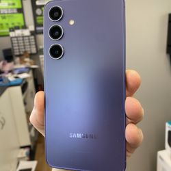 Unlocked Samsung Galaxy S24 5G 128GB