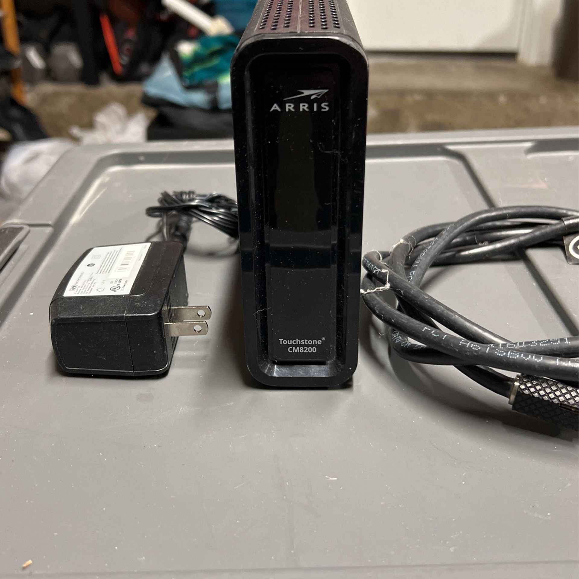 Arris CM8200 Modem