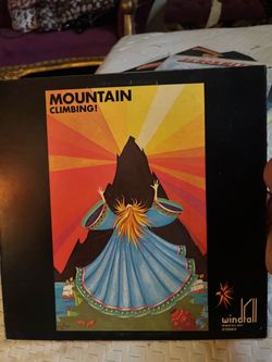 3 Mountain Vinyls