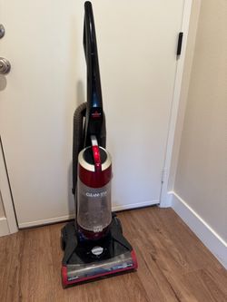 BISSELL CleanView Multi-Cyclonic Upright Vacuum – OnePass – Works Great