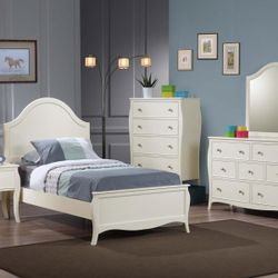 Four Piece Queen Bedroom Set Queen Bed Frame Dresser And I Stand