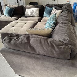 Gray Modular Sectional W Free Storage Ottoman 