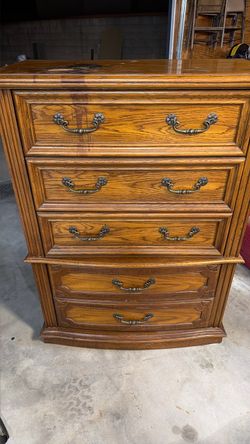 Vintage Oak Wood 5-Drawer Chest Dresser