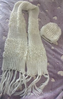 Scarf And Beanie Soft And Warm Set
