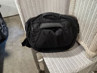 Vertx Sling Bag 