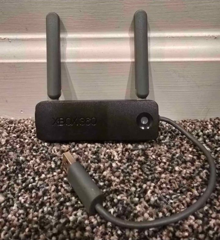 Microsoft XBOX 360 Wireless N Network Adapter WiFi Internet USB Model 1398!