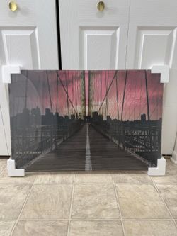 Beautiful brand new 24 by 36 inch tempered glass wall art. (MUST SELL TODAY)